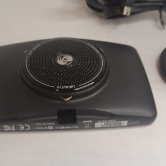 Tomtom gps navigator series 340 XL N14644 2GB memory Tested - Picture 2 of 7